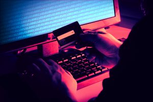 クレジットカードの不正利用を防ぐ方法は？消費者と事業者の両視点から原因を解説