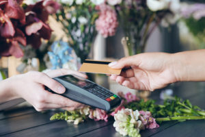クレジットカードのオーソリゼーション(オーソリ)とは?仕組みや目的を解説