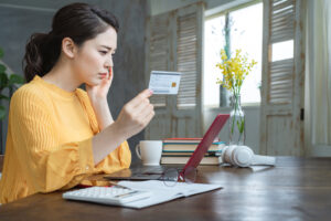クレジットカードが不正利用されたら?すぐ確認する3つの方法【原因と対策も確認必須】