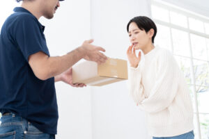 【購入者向け】受取拒否のやり方や荷物の保管期間を過ぎてしまう時の対応について紹介