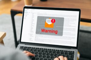 フィッシング詐欺メールを開いてしまった際の3つの対処法！事例・見分け方も解説